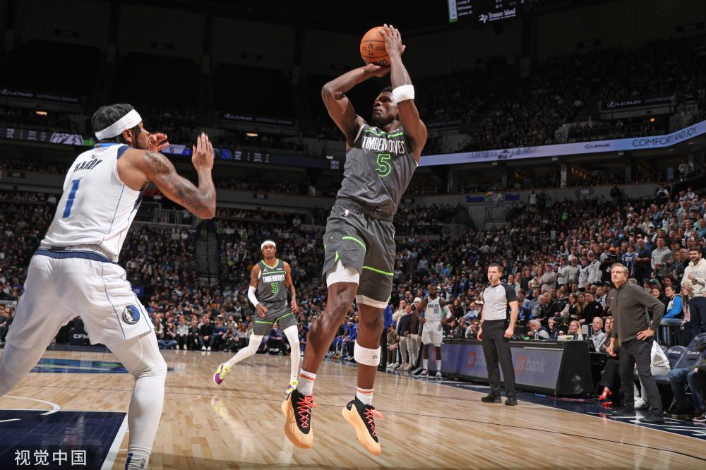 在绿茵场上 在绿茵场上