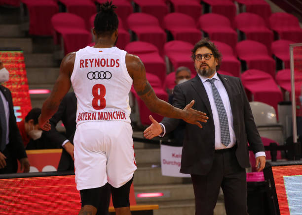 跑而登场的 跑而登场的