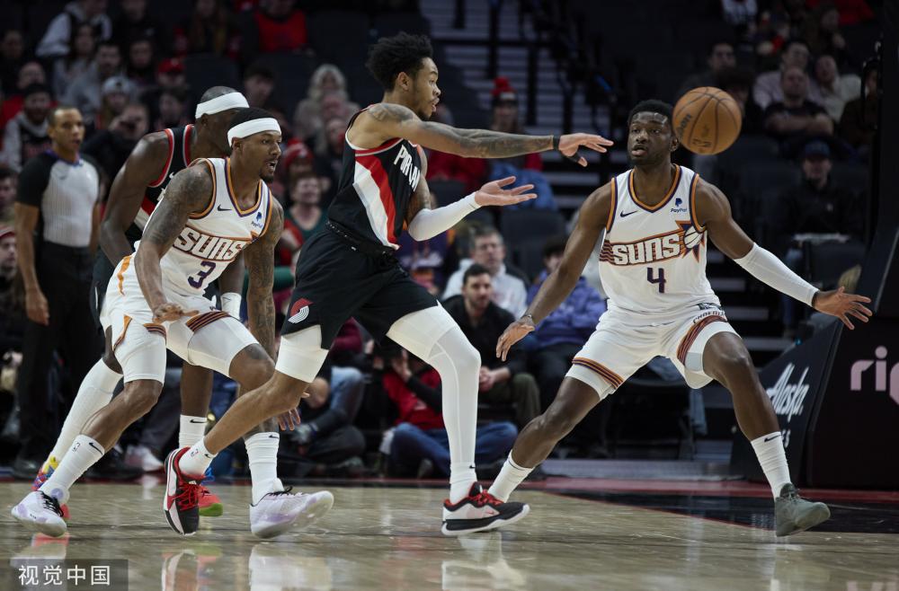 靠快速反击 靠快速反击