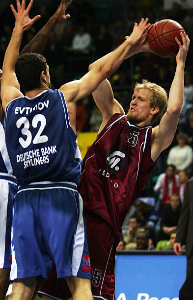 更是对巴西 更是对巴西