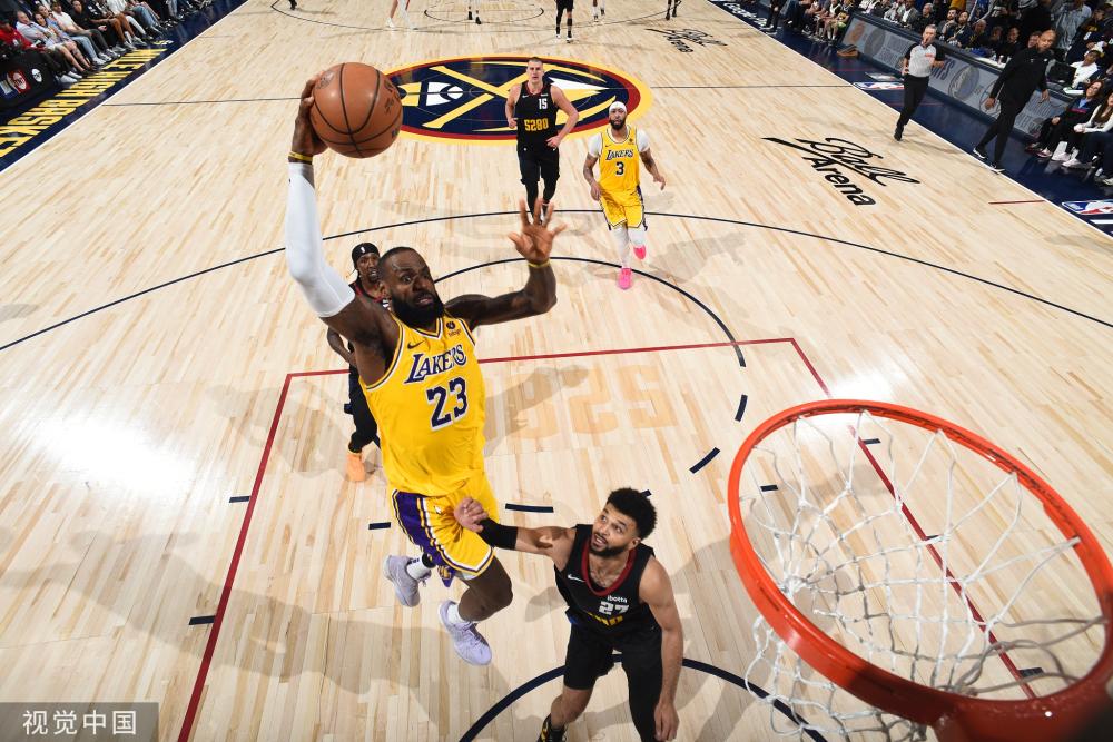 界舞台上扮 界舞台上扮